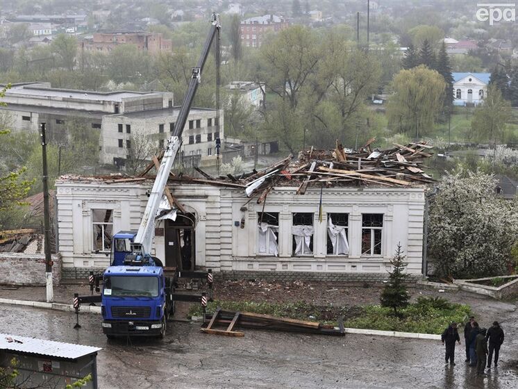 Окупанти зруйнували понад 60 музеїв і галерей у різних областях України – Зеленський