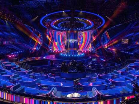 Чарльз III с женой официально открыли сцену 