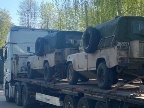 Литва передала Україні ще шість позашляховиків і пайки для військових