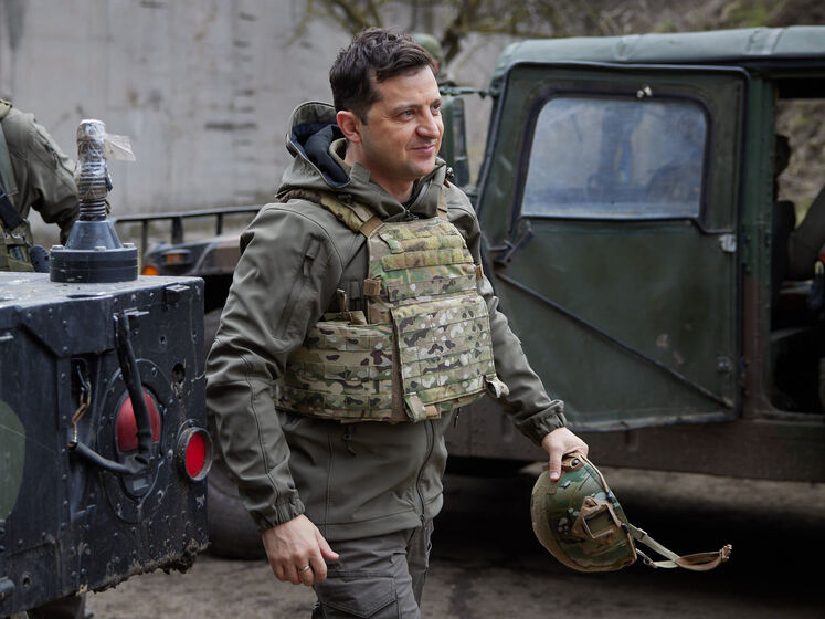Зеленский предложил Раде продлить мобилизацию и военное положение в Украине на 90 дней
