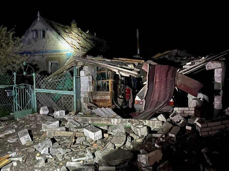 "Один житловий будинок зруйновано повністю". Окупанти вночі завдали двох ударів по Запоріжжю – ОВА і міськрада