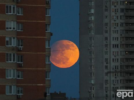 Українці змогли спостерігати перше місячне затемнення у 2023 році. Фото