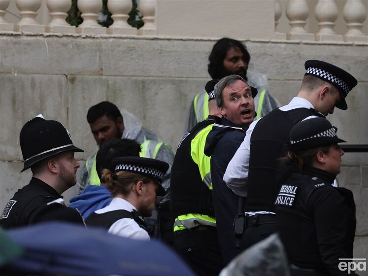 Лондонська поліція заарештувала учасників протесту, які вийшли на акцію в день коронації Чарльза ІІІ