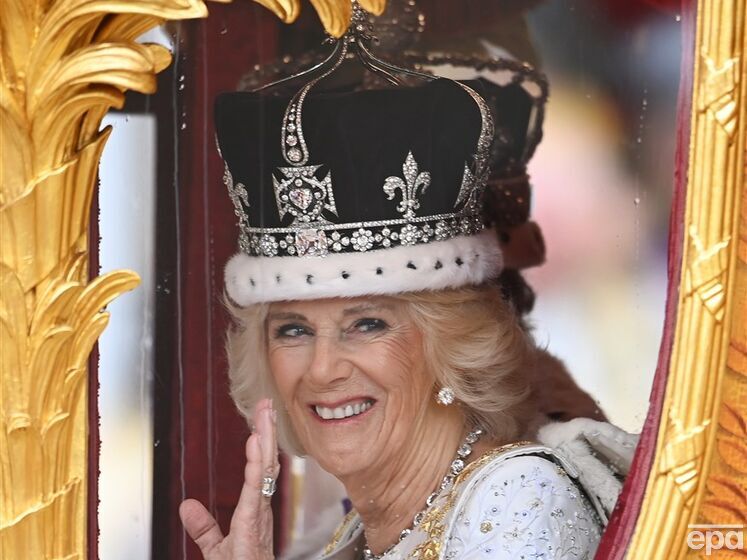 Дружина короля Чарльза III Камілла офіційно стала королевою. Фото моменту коронації