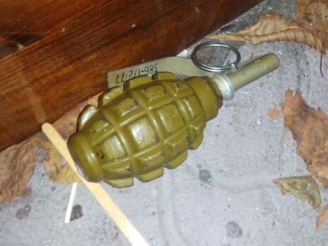У Києві у квартирі вибухнула граната. Поліція затримала чоловіка, який її незаконно зберігав
