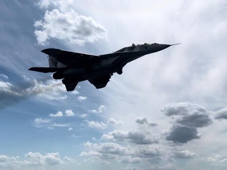 Украинская авиация ударила по вражескому зенитному ракетному комплексу, артиллерия поразила склады боеприпасов – Генштаб ВСУ