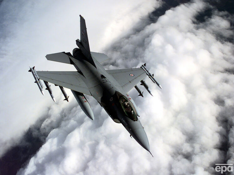 Кулеба после ракетной атаки РФ призвал передать Украине истребители F-16 и больше систем ПВО