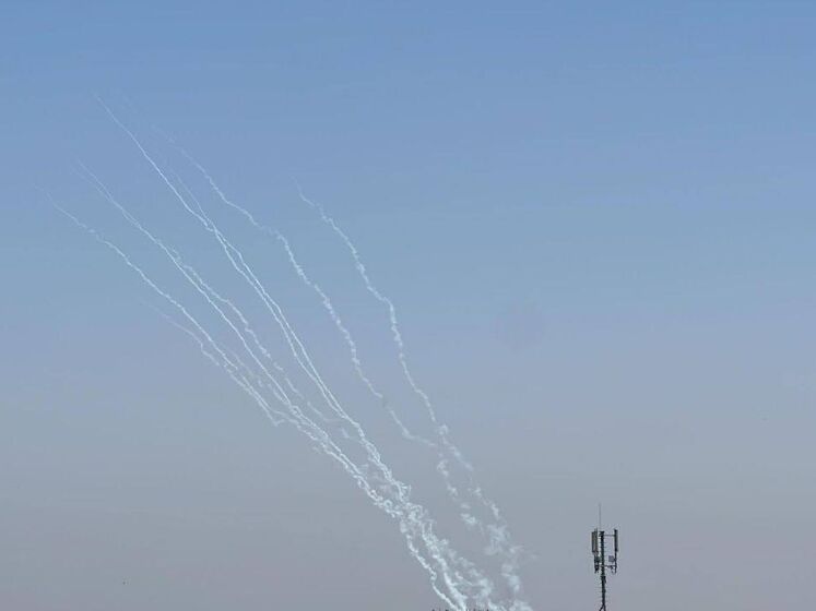 Израиль обстреляли десятками ракет из сектора Газа