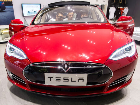 Tesla отозвала более 1 млн проданных в Китае авто из-за проблем с тормозами