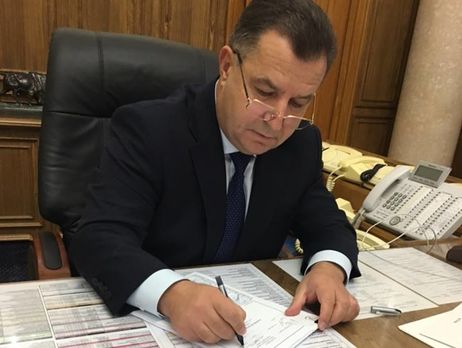 Полторак сообщил, что Кабмин разрешил Минобороны самостоятельно закупать необходимые продукты питания