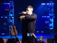 Yaktak: Я делаю свой движ. Не сильно вхож в шоу-бизнесовые тусовки, не со всеми знаком. У меня своя история