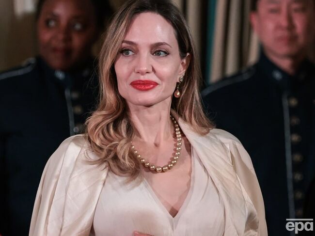 Джоли заявила об открытии собственного модного дома – дизайнерами станут сами клиенты, а швеи будут воплощать их задумки
