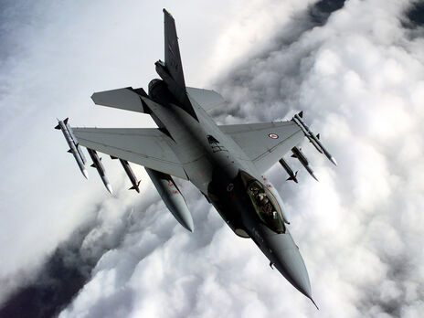 США и союзники планируют передать Украине истребители F-16, но они не будут использоваться для контрнаступления против РФ – СМИ