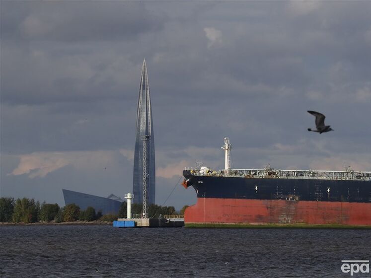 Морський експорт нафти Росії не падає, незважаючи на заяви про зниження видобутку – ЗМІ