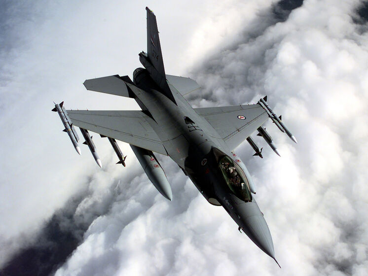 Норвегия поддерживает обучение украинских пилотов на истребителях F-16 – глава минобороны