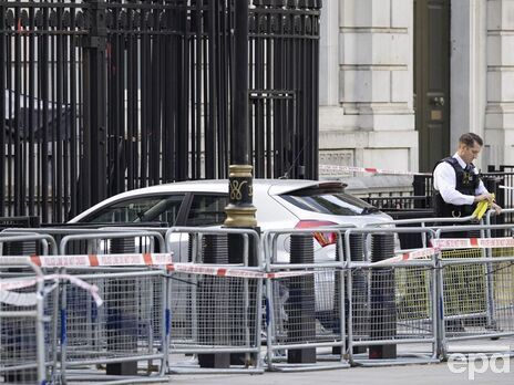 Автомобіль врізався в огорожу резиденції прем'єр-міністра Великобританії в Лондоні
