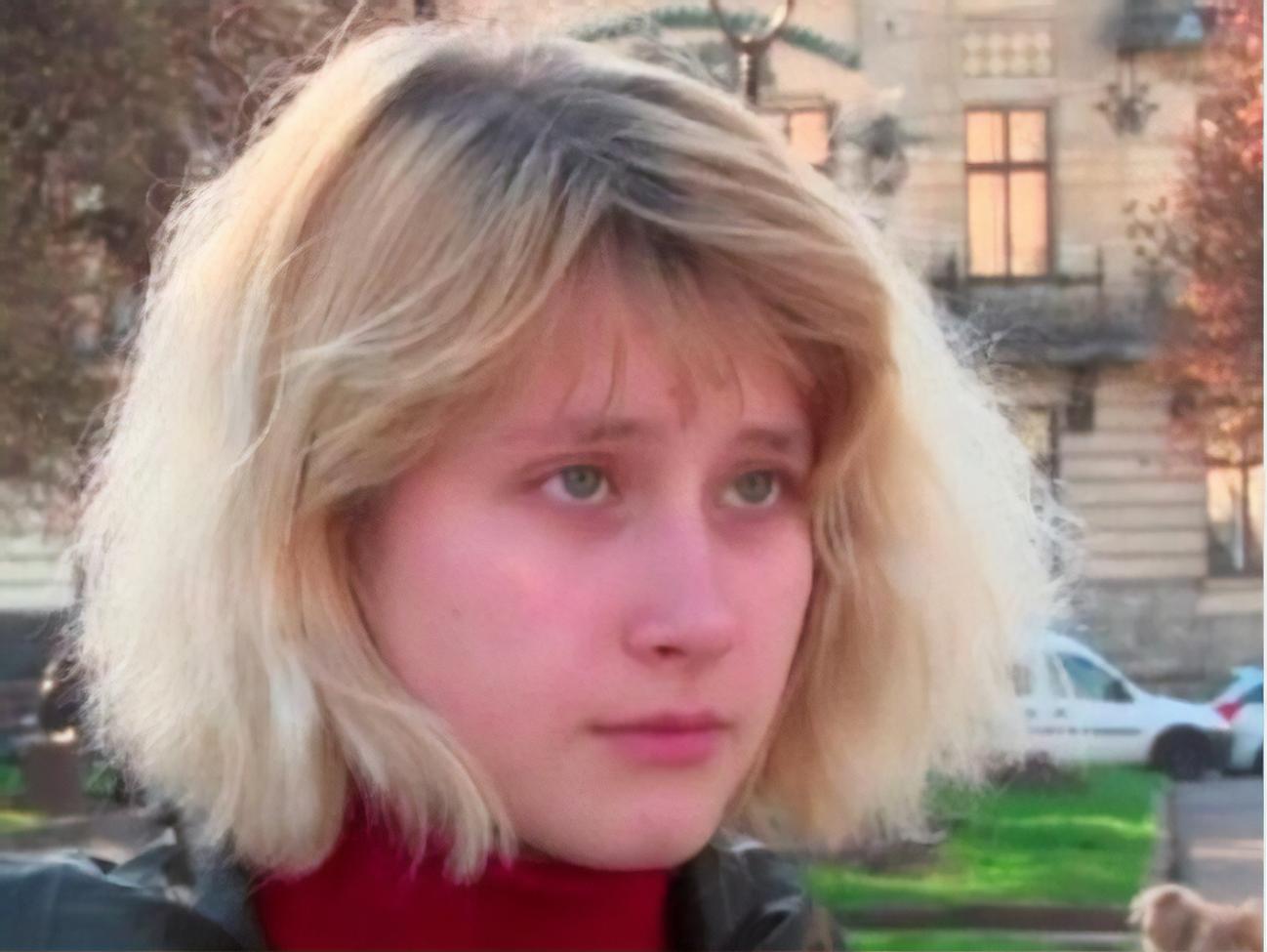 Беженка из Мариуполя Вдовиченко: Мы с папой поднимались в квартиру один ...