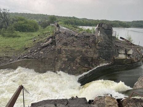Окупанти зруйнували дамбу водосховища в Донецькій області, під загрозою затоплення кілька сіл, частину людей евакуювали