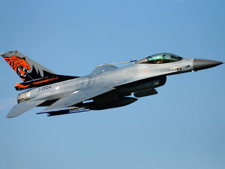 Нидерланды, скорее всего, передадут Украине истребители F-16 после обучения украинских пилотов – Bloomberg