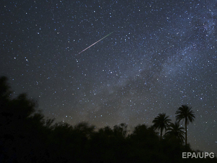 На Новый год в небе можно будет наблюдать комету