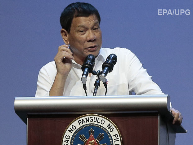 Президент Филиппин Дутерте пригрозил выбрасывать коррумпированных чиновников из вертолета