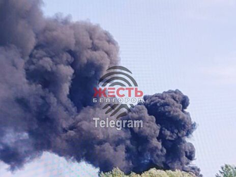 В Белгородской области РФ звучали взрывы и сирена, жители публикуют фото дыма. Губернатор заявил о пострадавших