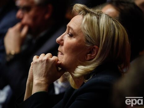 Спецрозслідування французького парламенту знайшло тісні зв'язки між партією Ле Пен і РФ