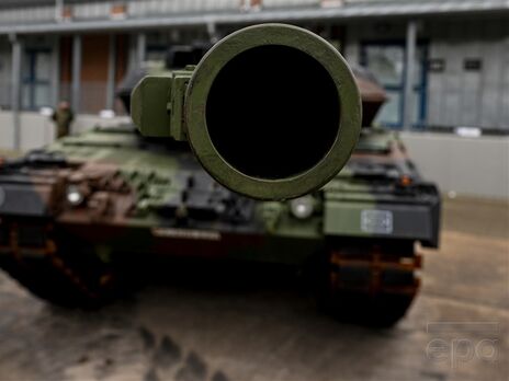 Швейцарская госкомпания хочет продать 96 танков Leopard Украине