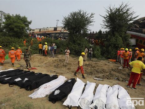 Столкновение поездов в Индии. СМИ сообщают о почти 300 погибших