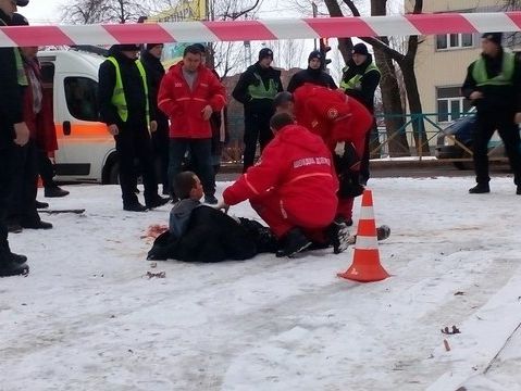 В Хмельницком патрульные застрелили мужчину, который ранил троих прохожих