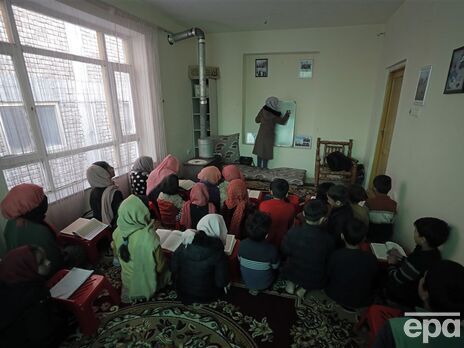 В Афганистане отравили почти 80 учениц начальных классов