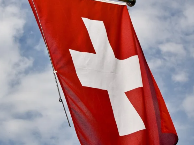 Совет кантонов Швейцарии поддержал поправку, которая может позволить реэкспорт оружия в Украину
