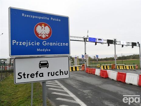 Польські фермери блокували в'їзд вантажівок з України до Польщі