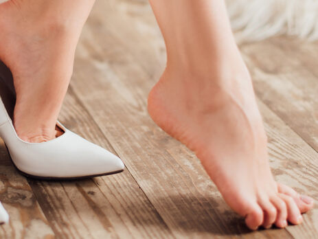 Як правильно доглядати за п'ятами влітку