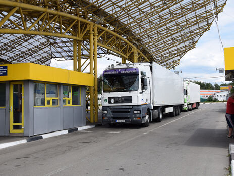 Польские фермеры заблокировали на границе движение грузовиков из Украины. Забастовка может продлиться до 13 июня – ГПСУ