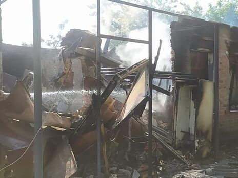 Росіяни обстріляли рятувальників у Харківській області, які гасили пожежу після попереднього обстрілу, один із них загинув