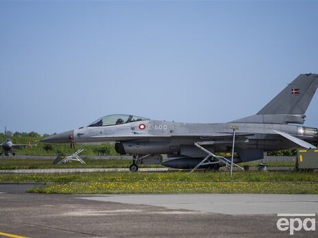 Глава міноборони Нідерландів заявила, що навчання українських пілотів на F-16 почнеться цього літа