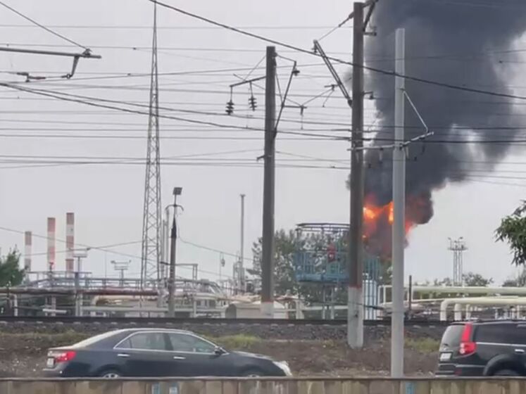В российском Краснодаре – пожар на нефтеперерабатывающем заводе 