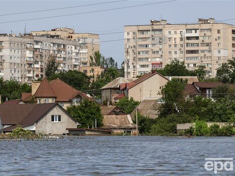 В Херсонской области в результате обстрелов ранены три мирных жителя, в областном центре из-за затопления погибли два человека – ОВА