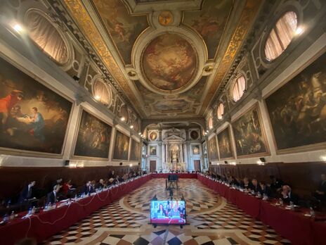 Венецианская комиссия опубликовала заключение, в котором призвала Украину не применять закон об олигархах