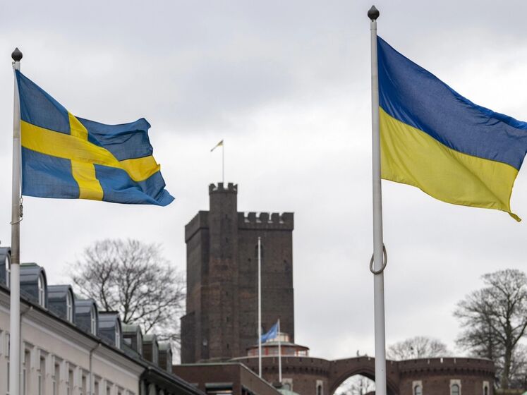 Уряд Швеції дозволив своїм громадянам працювати в центрах обслуговування української зброї й техніки