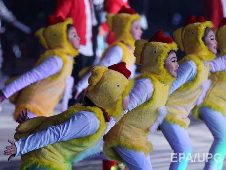 В Севастополе украли все игрушки с городской елки, до которых смогли достать