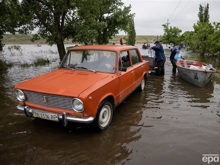Вода в Херсонской области продолжает падать. Затоплено 28 населенных пунктов на обоих берегах Днепра – оперативный штаб