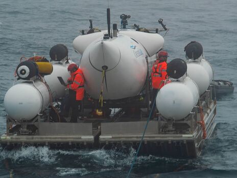 В Атлантичному океані зник підводний човен із туристами, який прямував до затонулого 