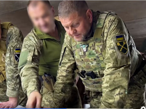 Залужный восхитил украинцев шевроном с Малышом Йодой. Самые яркие реакции сети