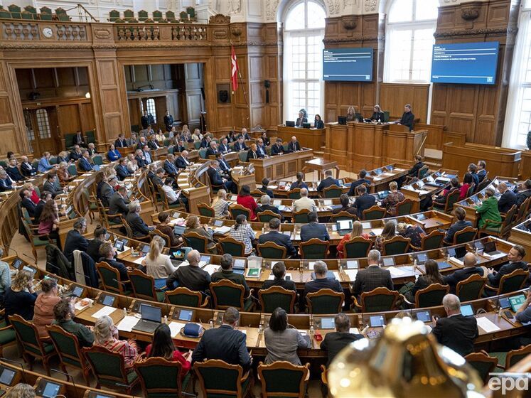 Парламент Дании одобрил многолетний пакет военной помощи Украине на почти €3 млрд. Резников заявил, что Украина жаждет "звуки с неба"