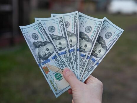 Нацбанк Украины запретил финучреждениям отказывать клиентам в обмене валюты старого образца – Пышный