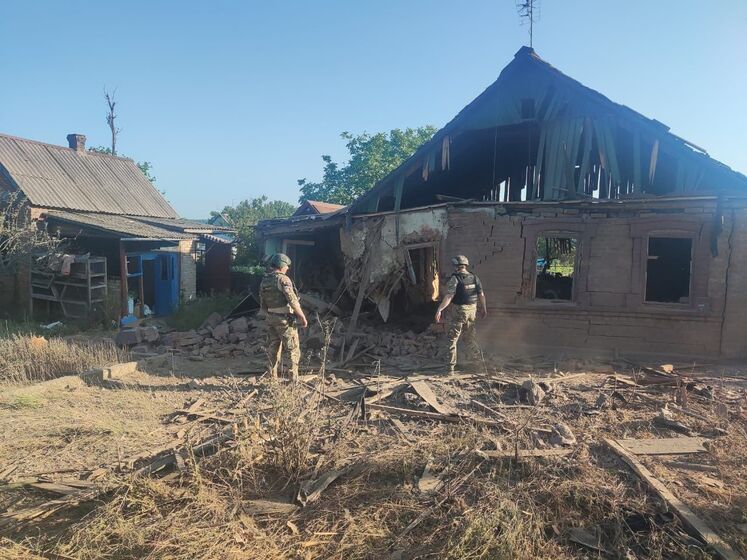 Обстріли Донецької області. Окупанти вбили двох мирних жителів, пошкодили десятки житлових будинків і лінії електропередавання