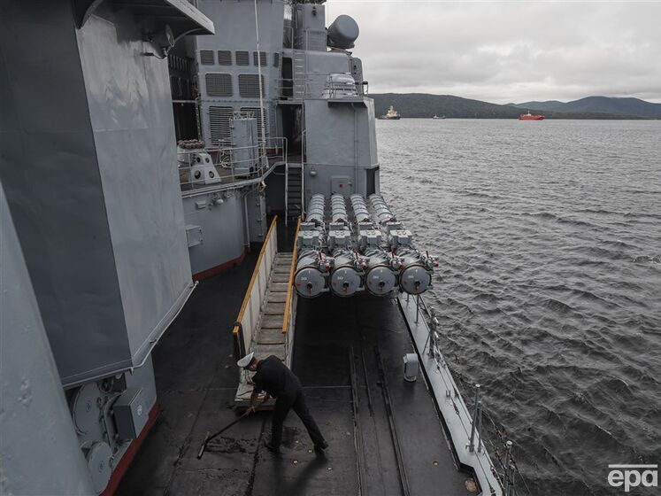 У Чорному морі сім кораблів російських окупантів, серед них один ракетоносій – ВМС ЗСУ
