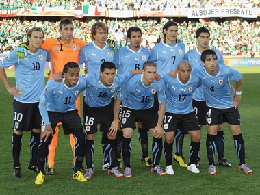 Сборная Уругвая поедет на ЧМ-2014, несмотря на дисквалификацию Федерации футбола